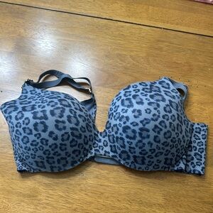 Victoria's Secret Gray Leopard Print T-Shirt Bra
